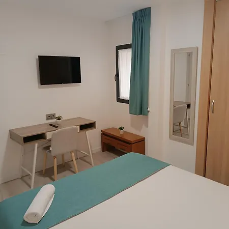 Turisticos Puerta Del Puente 1-3 Ávila