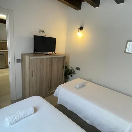Turisticos Puerta Del Puente 1-3 Apartment *