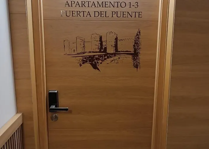 Turisticos Puerta Del Puente 1-3 Apartamento