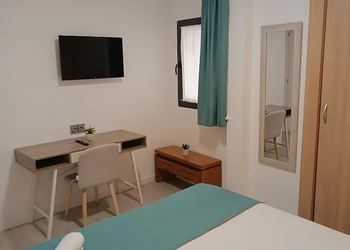 Turisticos Puerta Del Puente 1-3 Ávila